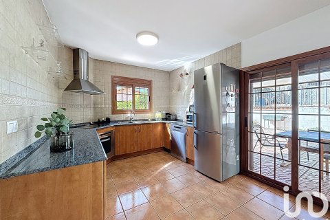 Hus till salu i Vilanova Del Valles, Barcelona, Spanien 6 sovrum, 340 kvm. Nr. 153635 - foto 6