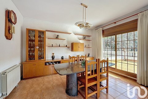 Hus till salu i Vilanova Del Valles, Barcelona, Spanien 6 sovrum, 340 kvm. Nr. 153635 - foto 5