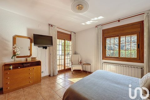 Hus till salu i Vilanova Del Valles, Barcelona, Spanien 6 sovrum, 340 kvm. Nr. 153635 - foto 14