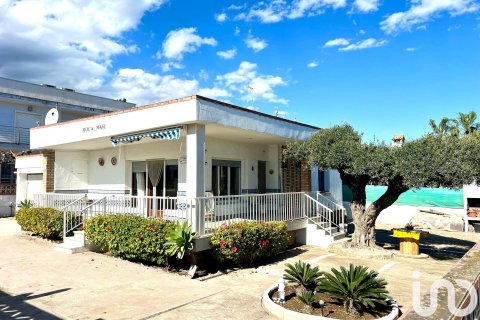 House in Alcanar, Tarragona, Spain 3 bedrooms, 118 sq.m. No. 153631