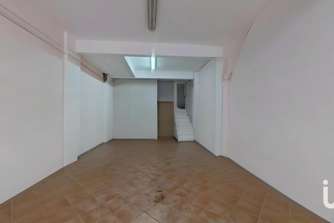 Liikekiinteistö myytävänä Vilanova i la Geltru, Barcelona, Espanja, 3 makuuhuonetta, 110 m2 No. 153632 - kuva 3
