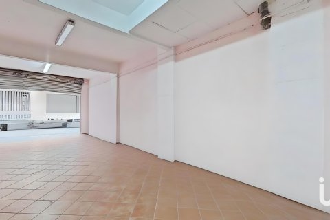 Liikekiinteistö myytävänä Vilanova i la Geltru, Barcelona, Espanja, 3 makuuhuonetta, 110 m2 No. 153632 - kuva 2