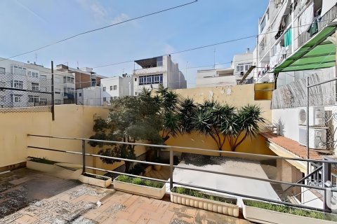 Liikekiinteistö myytävänä Vilanova i la Geltru, Barcelona, Espanja, 3 makuuhuonetta, 110 m2 No. 153632 - kuva 22