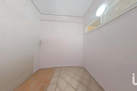 Liikekiinteistö myytävänä Vilanova i la Geltru, Barcelona, Espanja, 3 makuuhuonetta, 110 m2 No. 153632 - kuva 14