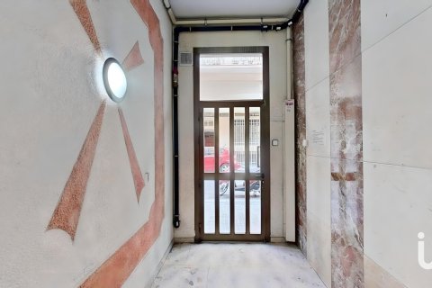 Liikekiinteistö myytävänä Vilanova i la Geltru, Barcelona, Espanja, 3 makuuhuonetta, 110 m2 No. 153632 - kuva 25