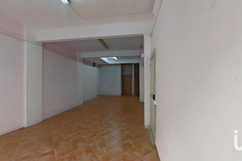 Liikekiinteistö myytävänä Vilanova i la Geltru, Barcelona, Espanja, 3 makuuhuonetta, 110 m2 No. 153632 - kuva 5
