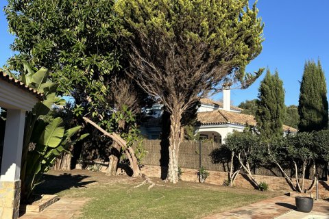 House for sale Sotogrande, Cadiz, Spain 3 bedrooms, 286.41 sq.m. No. 109715 - photo 17