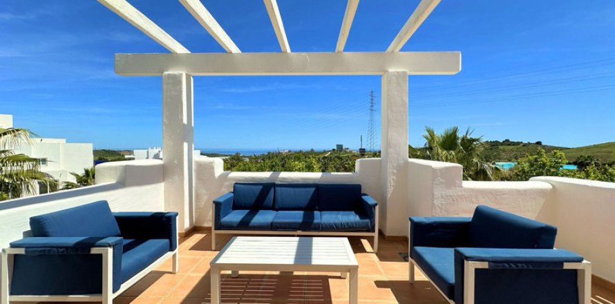 Penthouse Casares, Malaga, Spain 2 bedrooms, 87 sq.m. No. 109699