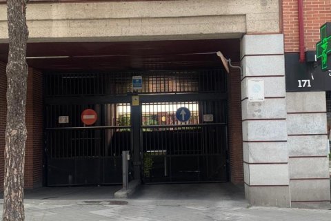 Garaż w Madrid, Hiszpania 13 mkw. nr 185057 – zdjęcie 3