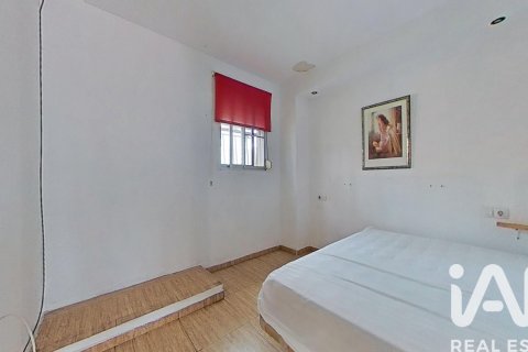 House for sale in Castellon de la Plana, Castellon, Spain 3 bedrooms, 120 sq.m. No. 185061 - photo 7