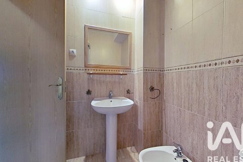 House for sale in Castellon de la Plana, Castellon, Spain 3 bedrooms, 120 sq.m. No. 185061 - photo 21