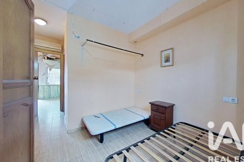 House for sale in Castellon de la Plana, Castellon, Spain 3 bedrooms, 120 sq.m. No. 185061 - photo 10