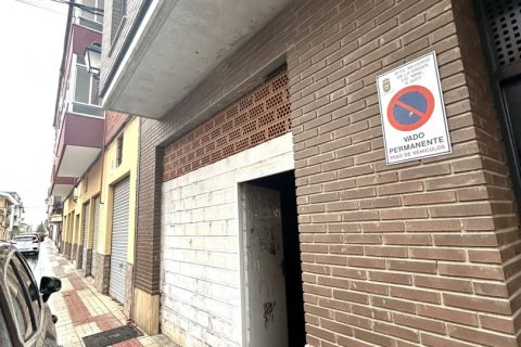 Liikekiinteistö myytävänä La Virgen del Camino, Leon, Espanja , 131 m2 No. 185056 - kuva 10