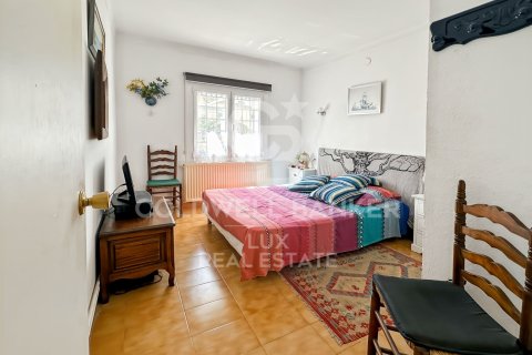 House for sale in L'Escala, Girona, Spain 4 bedrooms, 122 sq.m. No. 157853 - photo 7