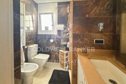 House for sale in L'Escala, Girona, Spain 4 bedrooms, 122 sq.m. No. 157853 - photo 11