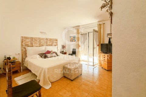 House for sale in L'Escala, Girona, Spain 4 bedrooms, 122 sq.m. No. 157853 - photo 12