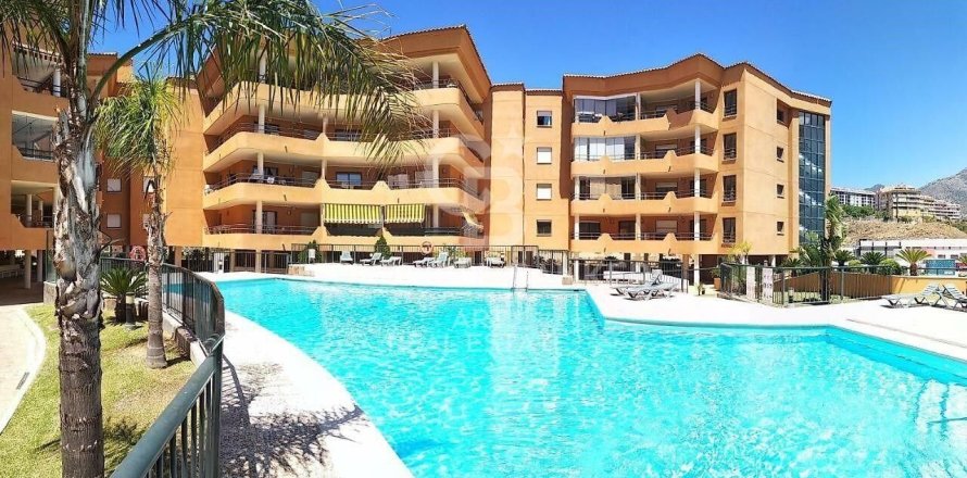 Apartamento en Fuengirola, Málaga, España 2 dormitorios, 100 m2 No. 157855