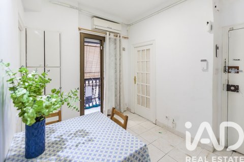 Apartment for sale in Barcelona, Spain 2 bedrooms, 32 sq.m. No. 152457 - photo 24