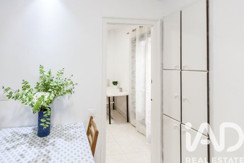 Apartment for sale in Barcelona, Spain 2 bedrooms, 32 sq.m. No. 152457 - photo 18