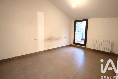 Kattohuoneisto myytävänä Rubi, Barcelona, Espanja, 2 makuuhuonetta, 122 m2 No. 152455 - kuva 6