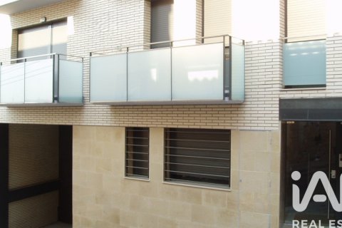 Kattohuoneisto myytävänä Rubi, Barcelona, Espanja, 2 makuuhuonetta, 122 m2 No. 152455 - kuva 12