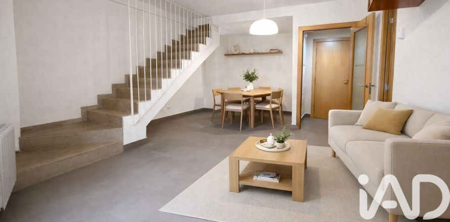 Kattohuoneisto Rubi, Barcelona, Espanja 2 makuuhuonetta, 122 m2 No. 152455