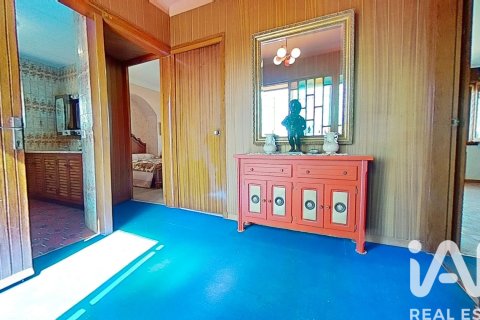 House for sale in Valls, Tarragona, Spain 5 bedrooms, 723 sq.m. No. 152456 - photo 29