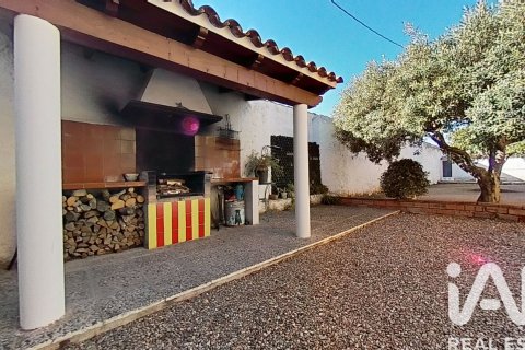 House for sale in Valls, Tarragona, Spain 5 bedrooms, 723 sq.m. No. 152456 - photo 12
