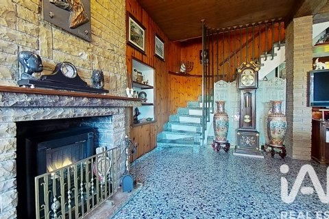 House for sale in Valls, Tarragona, Spain 5 bedrooms, 723 sq.m. No. 152456 - photo 14