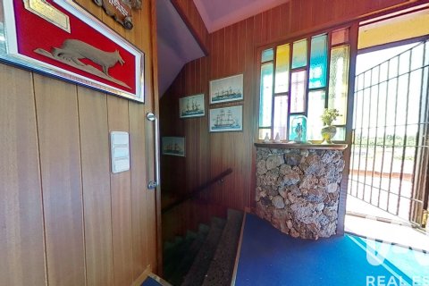 House for sale in Valls, Tarragona, Spain 5 bedrooms, 723 sq.m. No. 152456 - photo 28