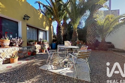 House for sale in Valls, Tarragona, Spain 5 bedrooms, 723 sq.m. No. 152456 - photo 10