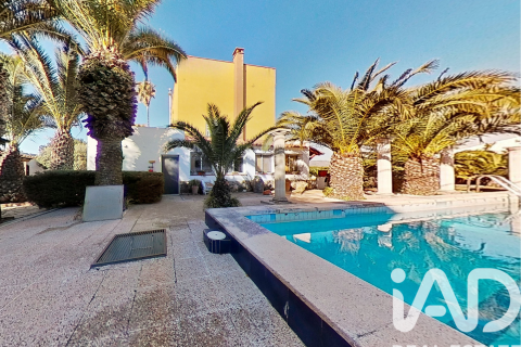 House for sale in Valls, Tarragona, Spain 5 bedrooms, 723 sq.m. No. 152456 - photo 6