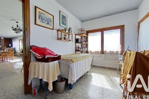 House for sale in Valls, Tarragona, Spain 5 bedrooms, 723 sq.m. No. 152456 - photo 25