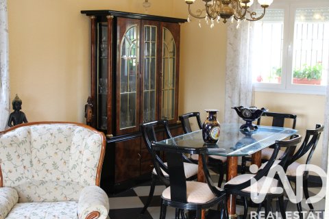 House for sale in Villablanca, Huelva, Spain 5 bedrooms, 170 sq.m. No. 152459 - photo 5