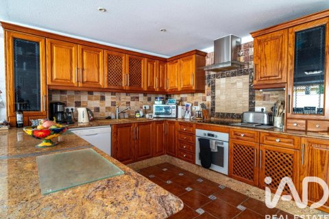 Talo myytävänä Villamartin, Alicante, Espanja, 4 makuuhuonetta, 265 m2 No. 152454 - kuva 8