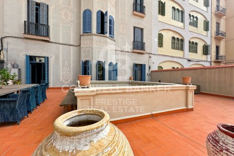 Apartamento en Barcelona, España 3 dormitorios, 568 m2 No. 157502