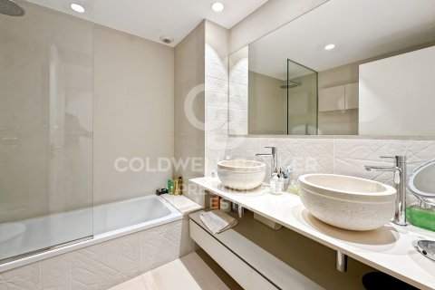Apartment à vendre à Barcelona, Espagne, 4 chambres, 200 m2 No. 157502 - photo 11
