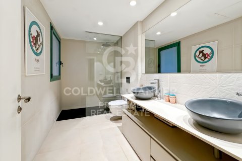Apartment à vendre à Barcelona, Espagne, 4 chambres, 200 m2 No. 157502 - photo 15