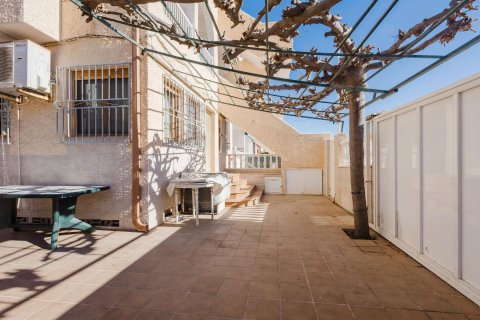 Bungalowi myytävänä Torrevieja, Alicante, Espanja , 75 m2 No. 165827 - kuva 4