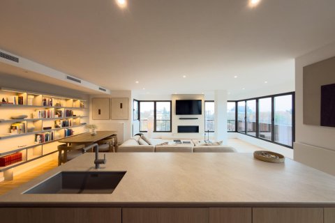 Apartment à vendre à Madrid, Espagne, 3 chambres, 192 m2 No. 165824 - photo 2