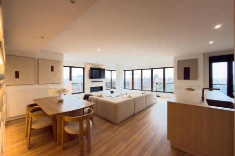 Apartment à vendre à Madrid, Espagne, 3 chambres, 192 m2 No. 165824 - photo 1