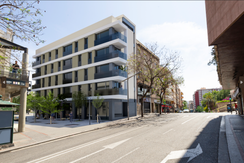 Dzīvoklis pārdošanā Cerdanyola Del Valles, Barcelona, Spānijā 3 istabas, Nr. 141334 - attēls 3