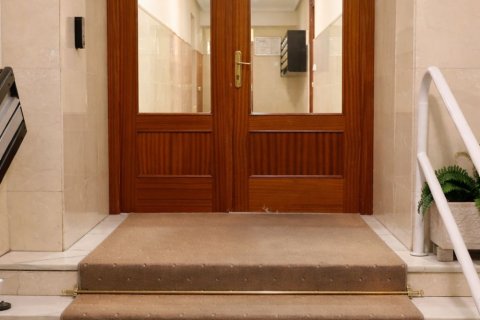 Dzīvoklis pārdošanā Madrid, Spānijā 3 istabas, 97 m2 Nr. 172961 - attēls 17