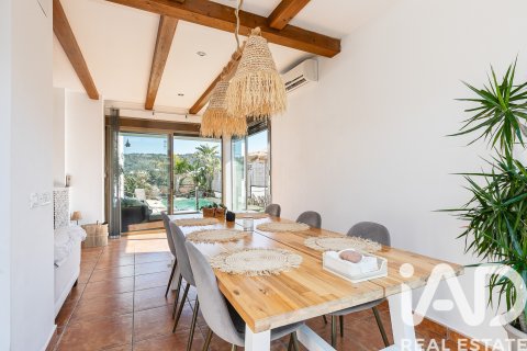 Apartamento en venta en La Bisbal Del Penedes, Tarragona, España 3 dormitorios, 158 m2 No. 172960 - foto 8