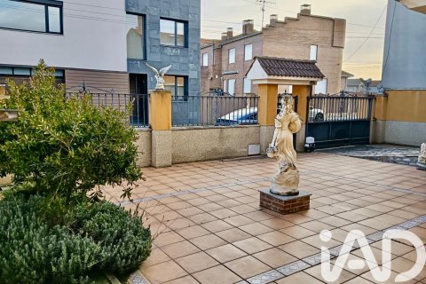 Сasa en venta en Soto de la Vega, León, España 4 dormitorios, 136 m2 No. 172965 - foto 7