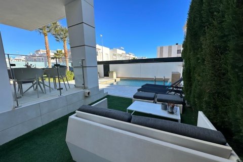 Villa till salu Ciudad Quesada, Alicante, Spanien 3 sovrum, 169 kvm. Nr. 139509 - foto 11