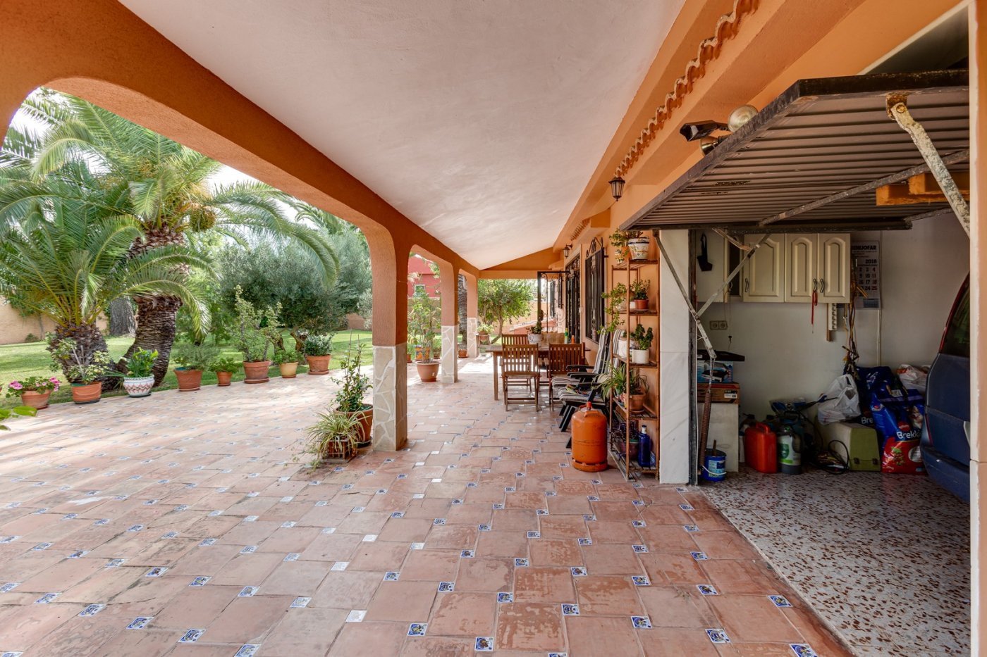 Villa a Torrevieja, Alicante, Spagna 5 camere da letto, 568 mq. N° 139507