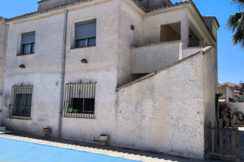 Casa adosada en venta Cabo Roig, Alicante, España 7 dormitorios, 200 m2 No. 139508 - foto 9