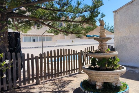 Casa adosada en venta Cabo Roig, Alicante, España 7 dormitorios, 200 m2 No. 139508 - foto 3