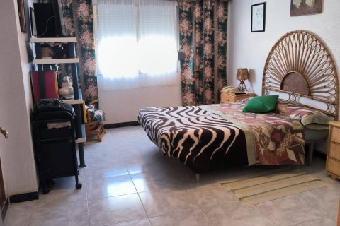 Casa adosada en venta Cabo Roig, Alicante, España 7 dormitorios, 200 m2 No. 139508 - foto 26